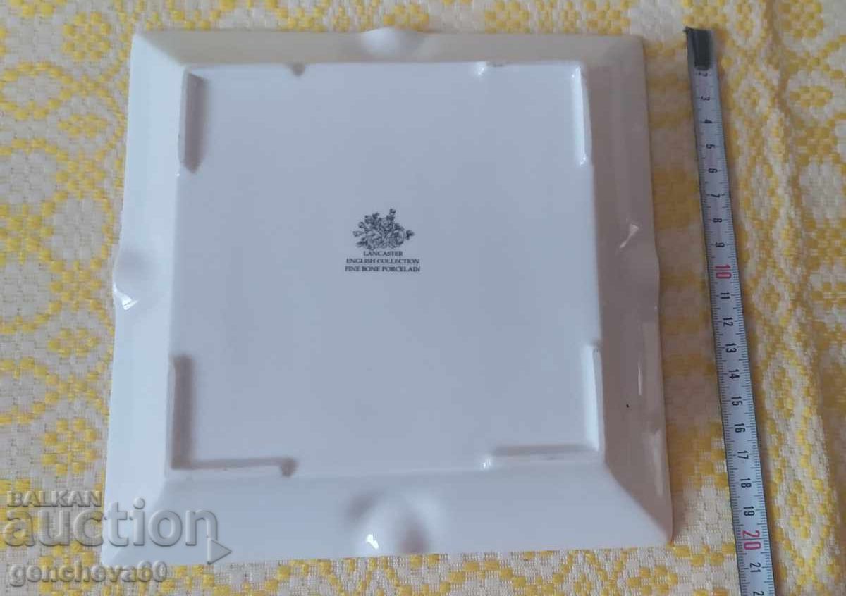 Σταχτοδοχείο πορσελάνης LANGASTER για πούρα σειρά "Το Φιλί" - 6 Σταχτοδοχείο πορσελάνης LANGASTER για πούρα σειρά "Το Φιλί" - 6