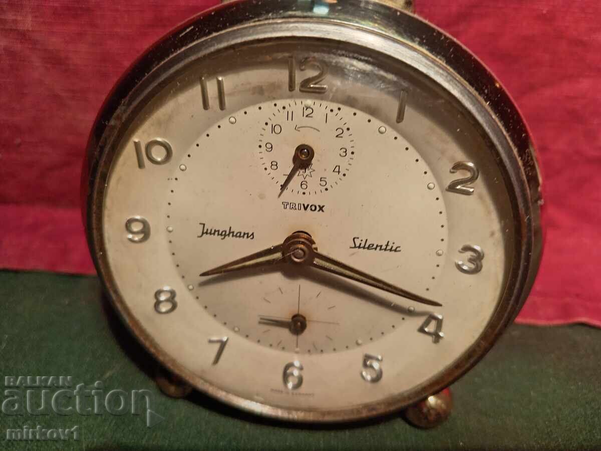 Ceas deșteptător Junghans TRIVOX cu preț 45.00 BGN | € 23.01 Ceas deșteptător Junghans TRIVOX cu preț 45.00 BGN | € 23.01