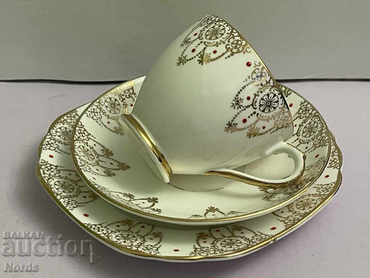 Винтидж английски троен сет за чай с цена 27.00 лв. | € 13.80 Винтидж английски троен сет за чай с цена 27.00 лв. | € 13.80