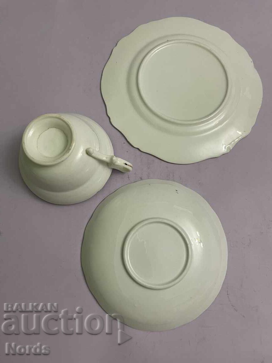 Доставка на Винтидж английски троен сет за чай Доставка на Винтидж английски троен сет за чай