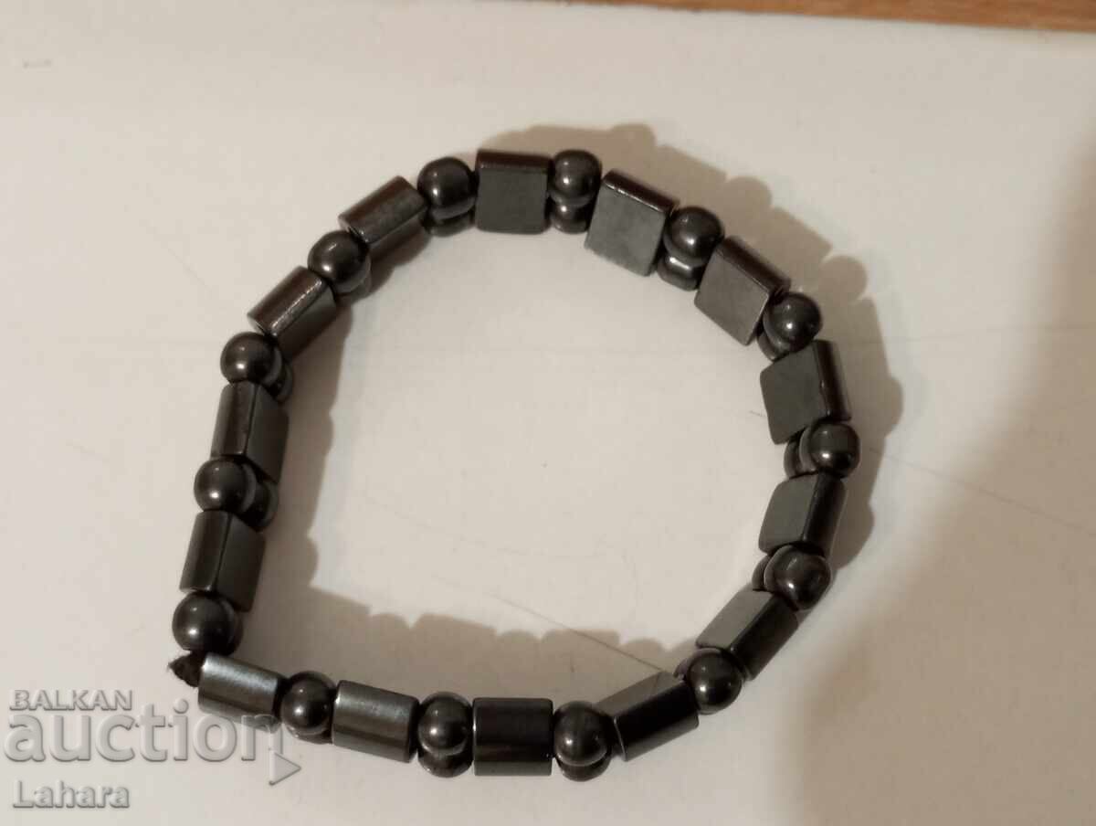 Μαγνητικό βραχιόλι με τιμή 0.31 BGN | € 0.16