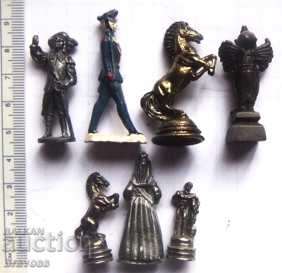 Μεταλλικές φιγούρες Μεταλλικές φιγούρες