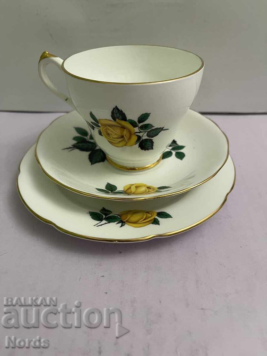 Английски троен сет за чай с цена 17.20 лв. | € 8.79 Английски троен сет за чай с цена 17.20 лв. | € 8.79