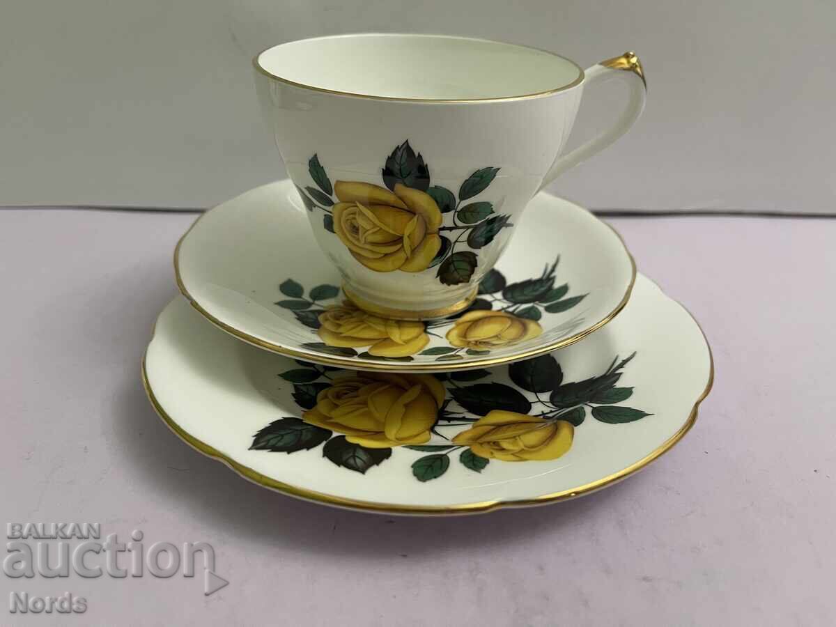 Английски троен сет за чай Английски троен сет за чай