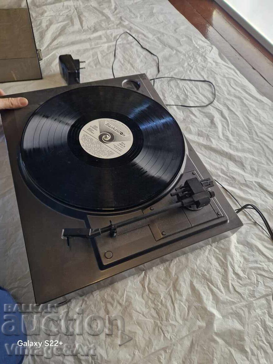 Pick-up Sharp din anii '80 cu preț € 35.00 | 68.45 BGN