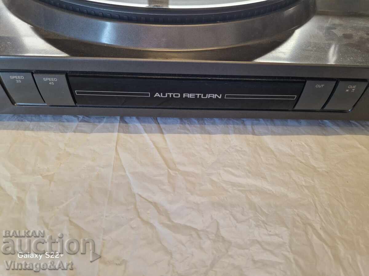 Pick-up Sharp din anii '80 - 6