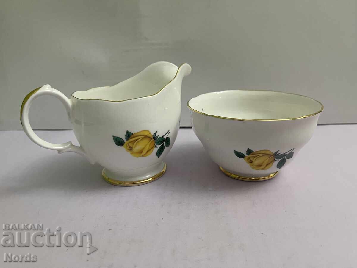 Аукцион Английски порцеланов лот Аукцион Английски порцеланов лот