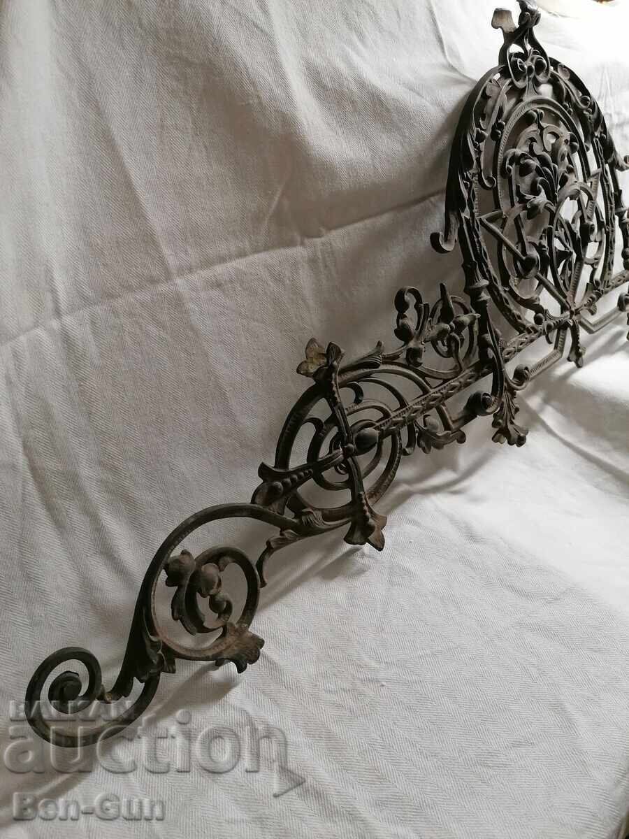 Antique bronze bed ornament