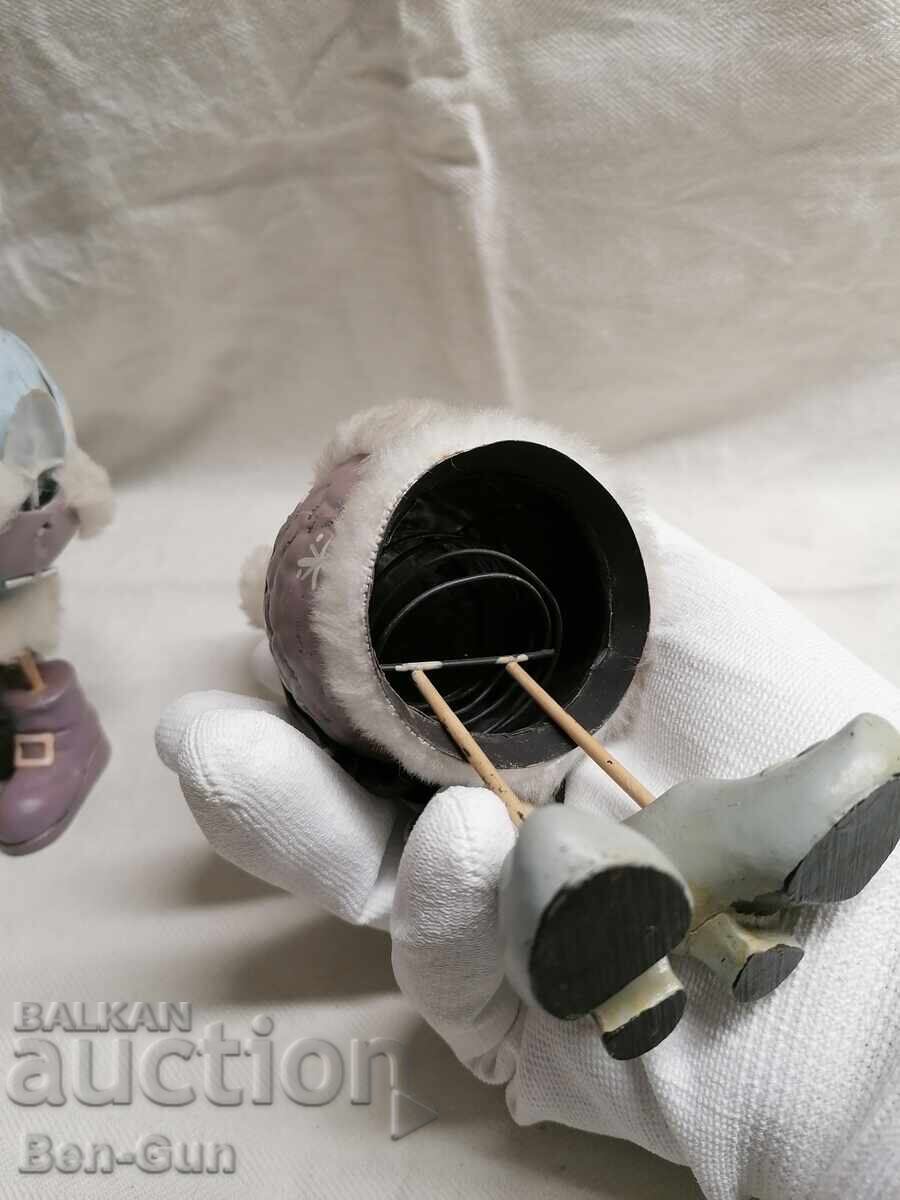 Δημοπρασία Λαμαρινένια κινητά παλιά φιγούρα Δημοπρασία Λαμαρινένια κινητά παλιά φιγούρα