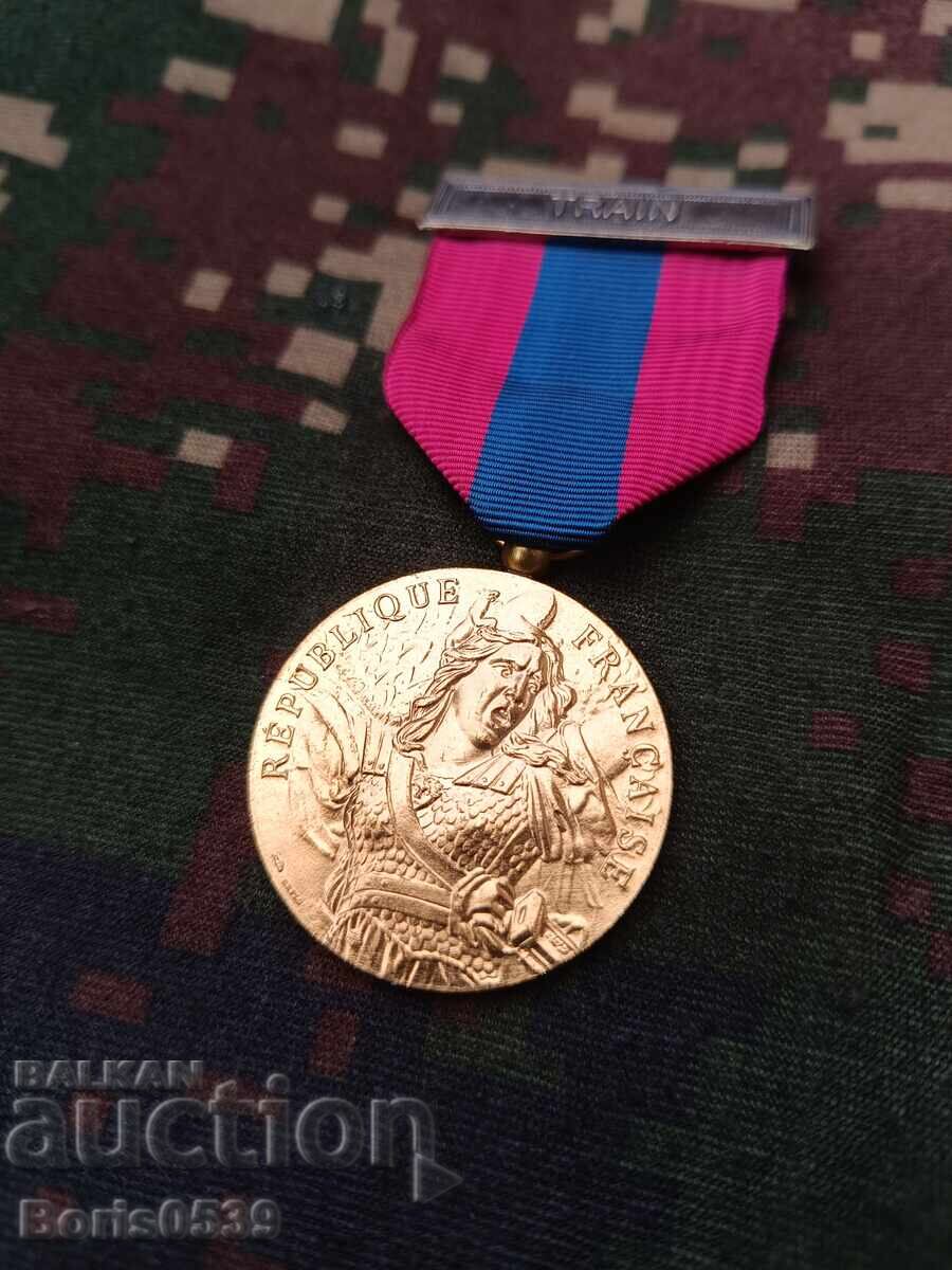 μετάλλιο Γαλλίας με τιμή 35.00 BGN | € 17.90