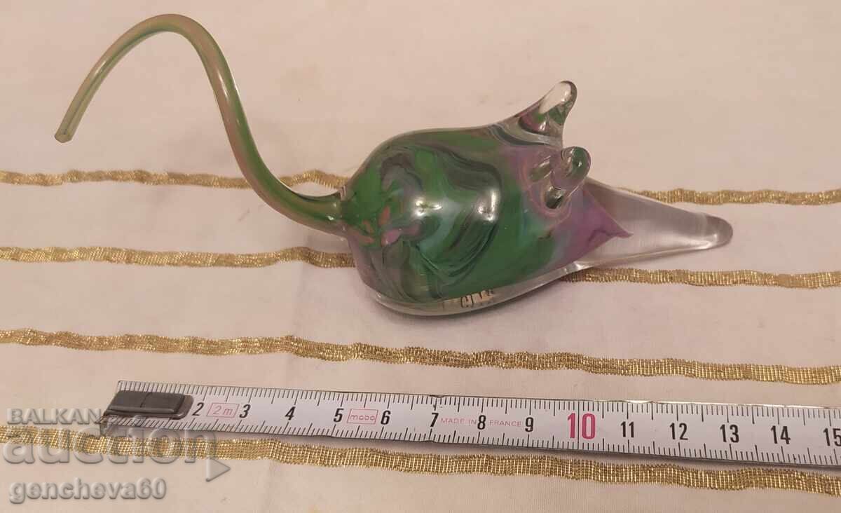 Interesting Murano-style mouse figurine