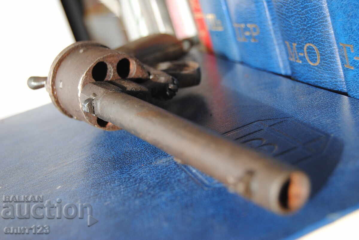 Ένα παλιό περίστροφο - 5