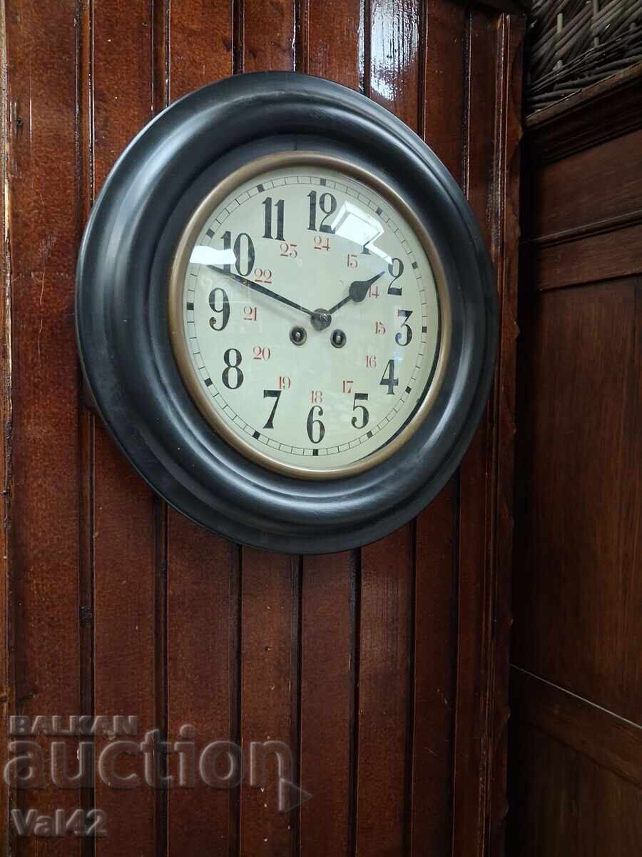 Стар железопътен стенен часовник с гонг с цена 100.00 лв. | € 51.13