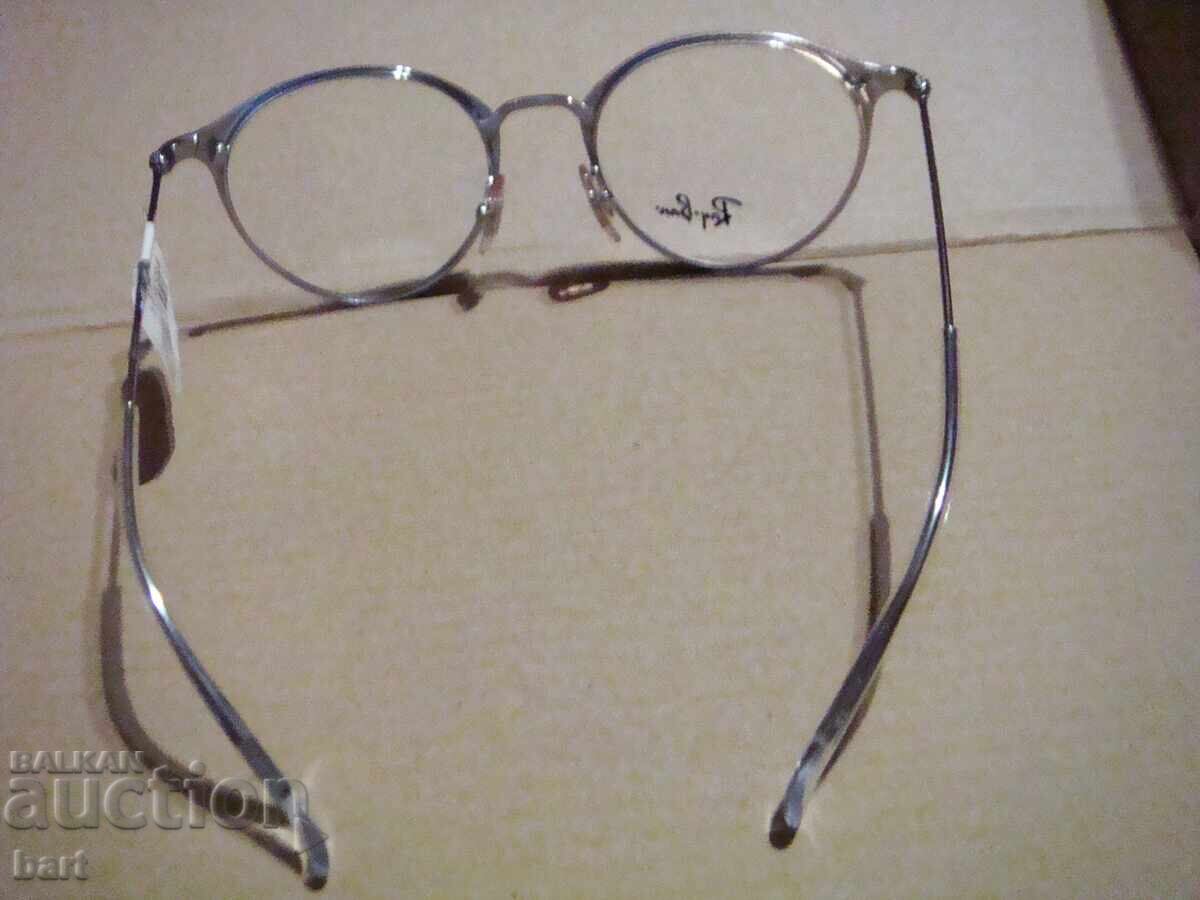 Παράδοση Σκελετοί γυαλιών Παράδοση Σκελετοί γυαλιών