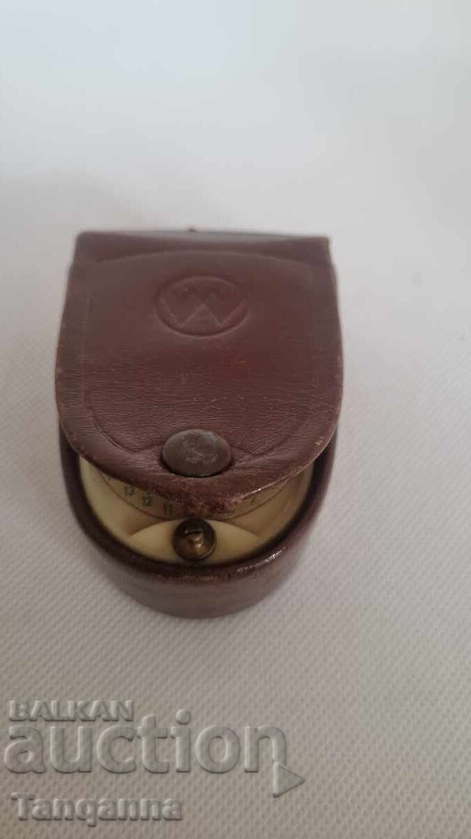 Light meter with price 15.00 BGN | € 7.67