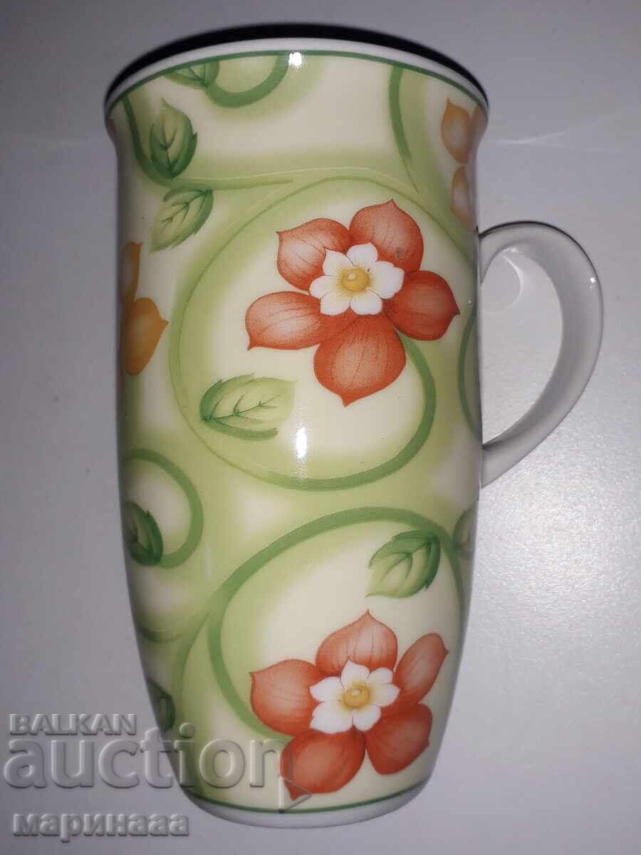 НОВА ВИСОКА ЧАША с цена 6.00 лв. | € 3.07 НОВА ВИСОКА ЧАША с цена 6.00 лв. | € 3.07