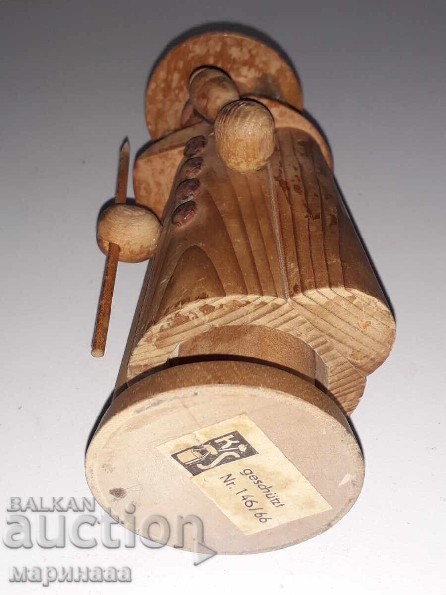 Доставка на ФИГУРА ''ПУШАЧ''. ДЪРВО Доставка на ФИГУРА ''ПУШАЧ''. ДЪРВО