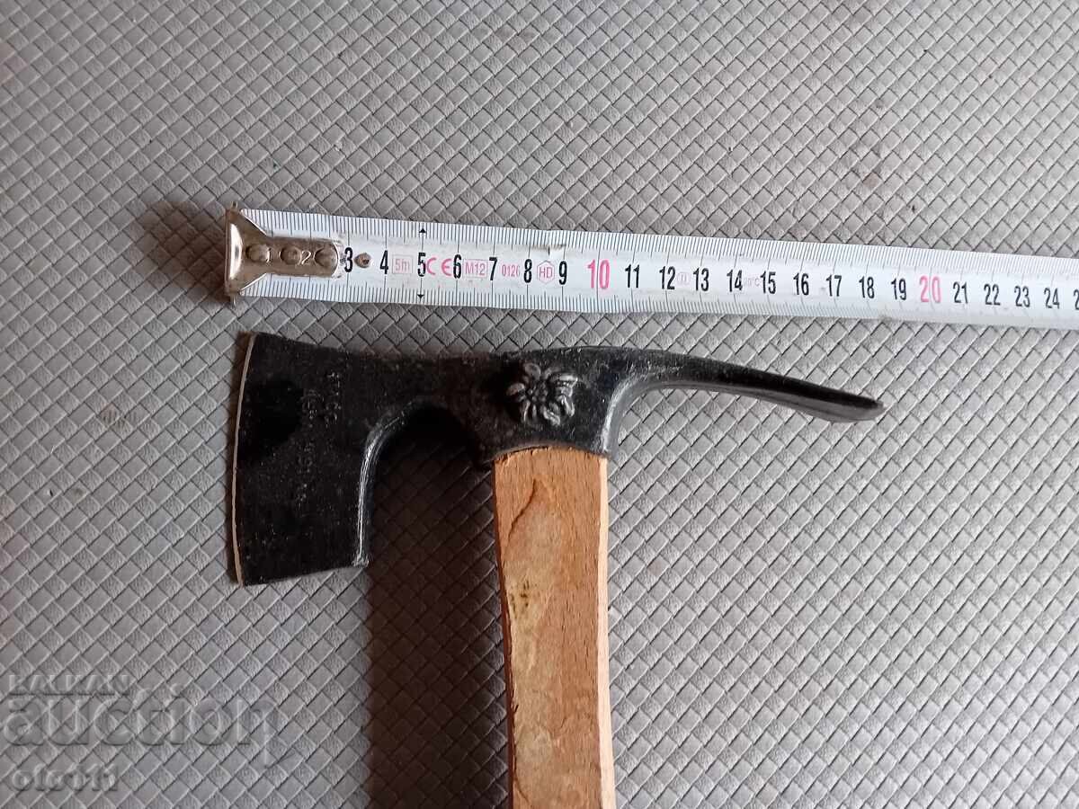 OLD BULGARIAN KIRKO AX - EDELWEIS with price 80.00 BGN | € 40.90 OLD BULGARIAN KIRKO AX - EDELWEIS with price 80.00 BGN | € 40.90