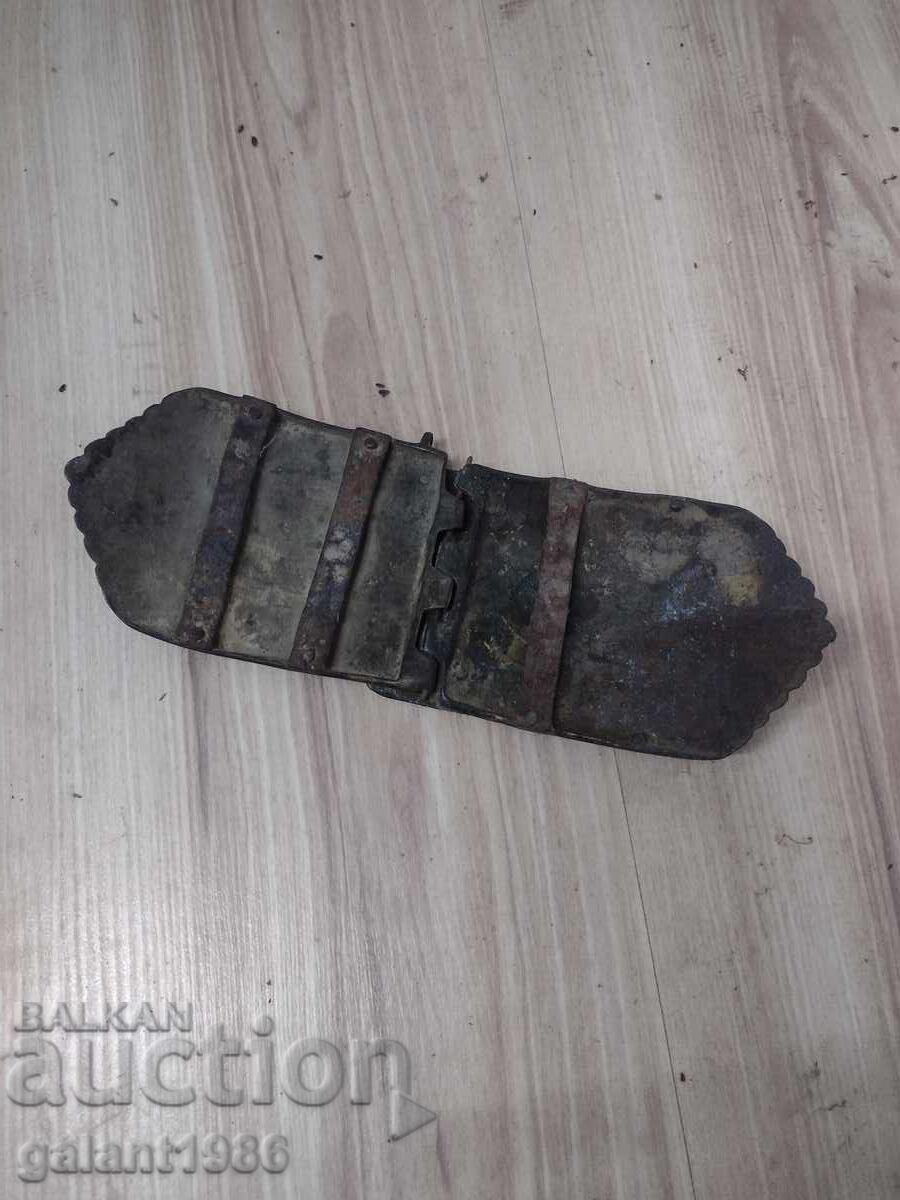 REMAINS with price 70.00 BGN | € 35.79