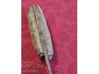 Cuțit vechi autentic cu mâner din corn de bivol