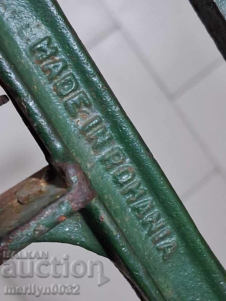 Румънска мелачка за орехи и ядки машинка  60-те години - 5