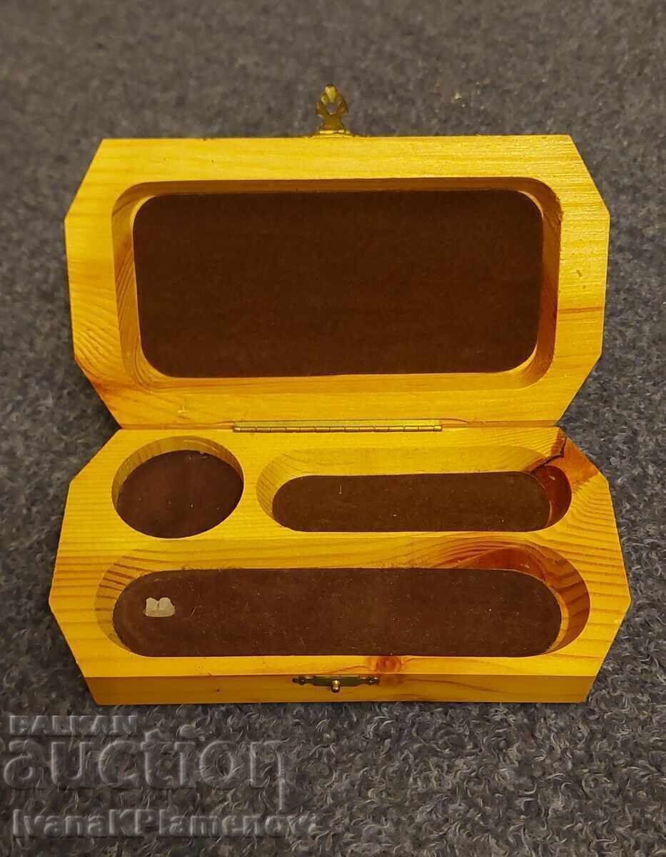 Excellent wooden box for connoisseurs with price € 10.00 | 19.56 BGN Excellent wooden box for connoisseurs with price € 10.00 | 19.56 BGN