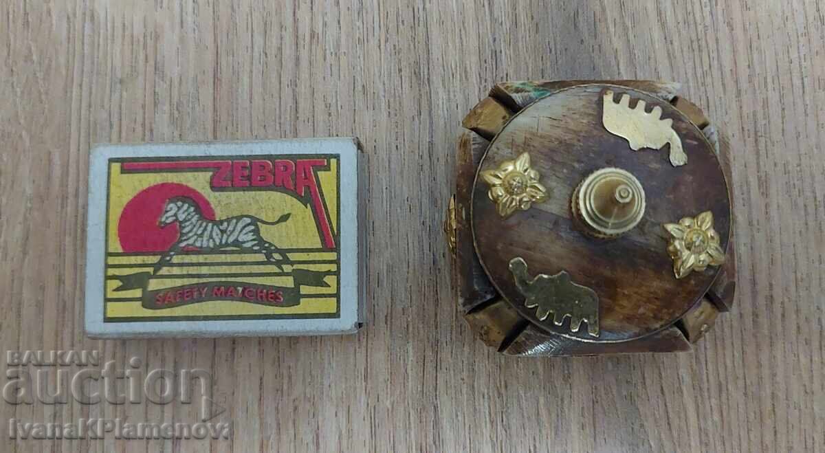 Κουτί από κόκκαλο για γνώστες - 6