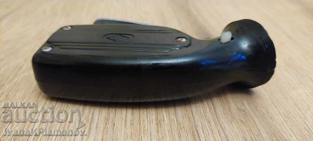 Παράδοση Φανάρι με δυναμό ρετρό για γνώστες