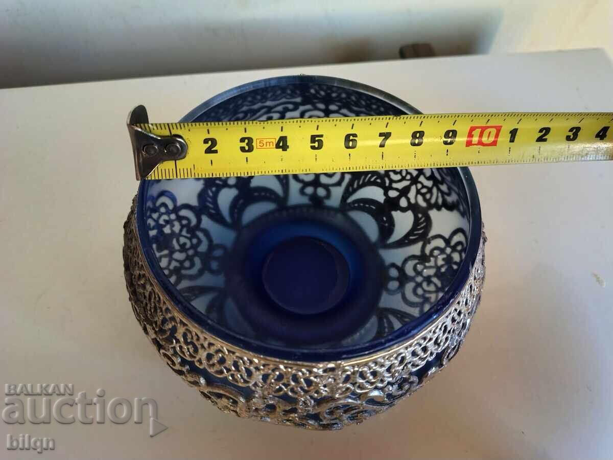 Great Dish With Silver Plated Ornaments - 6 Great Dish With Silver Plated Ornaments - 6