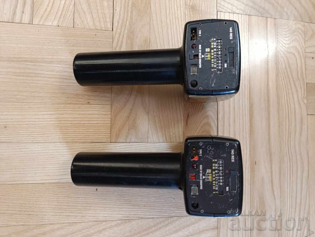 Два броя светкавици Rollei, за части. с цена 10.00 лв. | € 5.11 Два броя светкавици Rollei, за части. с цена 10.00 лв. | € 5.11