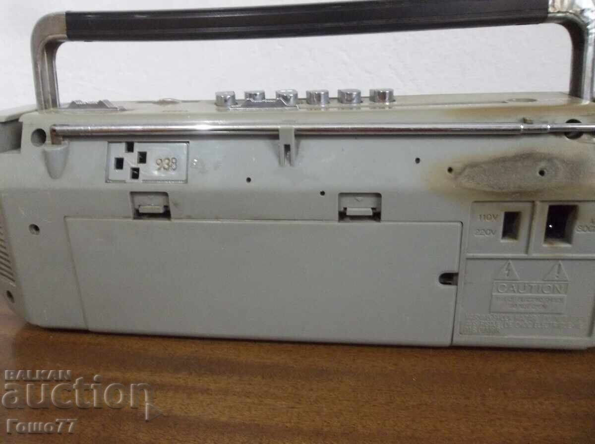 Auction  Cassette Player