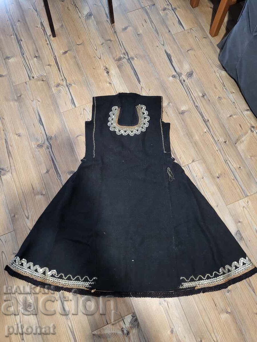 Αυθεντική Σαμοκοβιανή φορεσιά Αυθεντική Σαμοκοβιανή φορεσιά