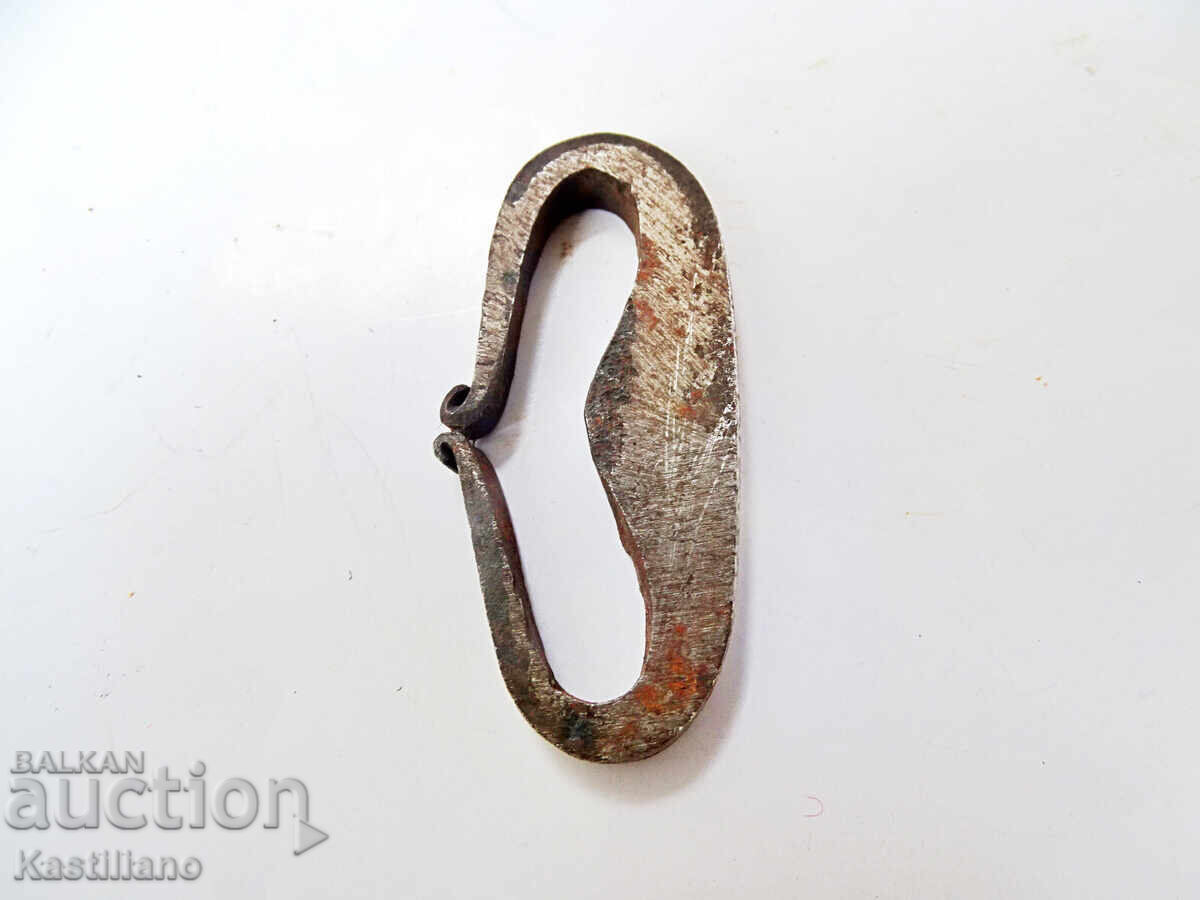 Доставка на Стар чакмак огниво, кремък в велурена кесия 4