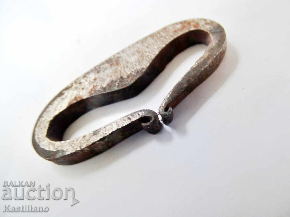 Стар чакмак огниво, кремък в велурена кесия 4 - 5