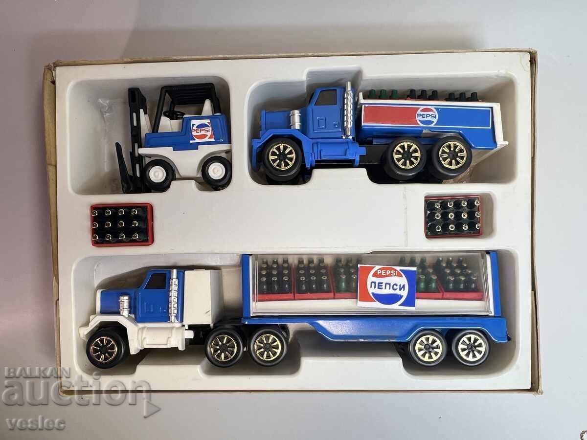 Тонка БГ Микро Камиончета Пепси Мотокар Комплект с Кутия с цена 299.00 лв. | € 152.88
