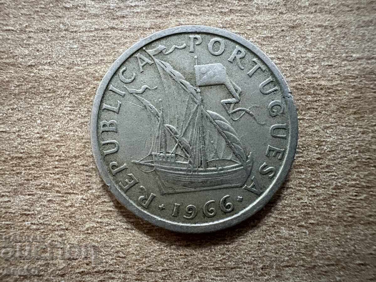 Portugalia - 5 escudo (1966) cu preț 0.35 BGN | € 0.18 Portugalia - 5 escudo (1966) cu preț 0.35 BGN | € 0.18