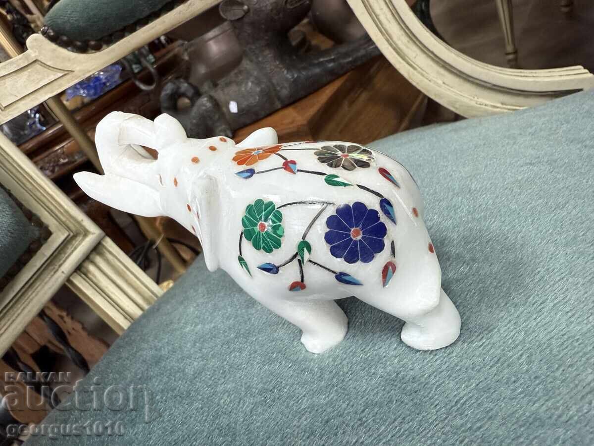 Μαρμάρινη φιγούρα ελέφαντα Νο. 7657 με τιμή 120.00 BGN | € 61.36