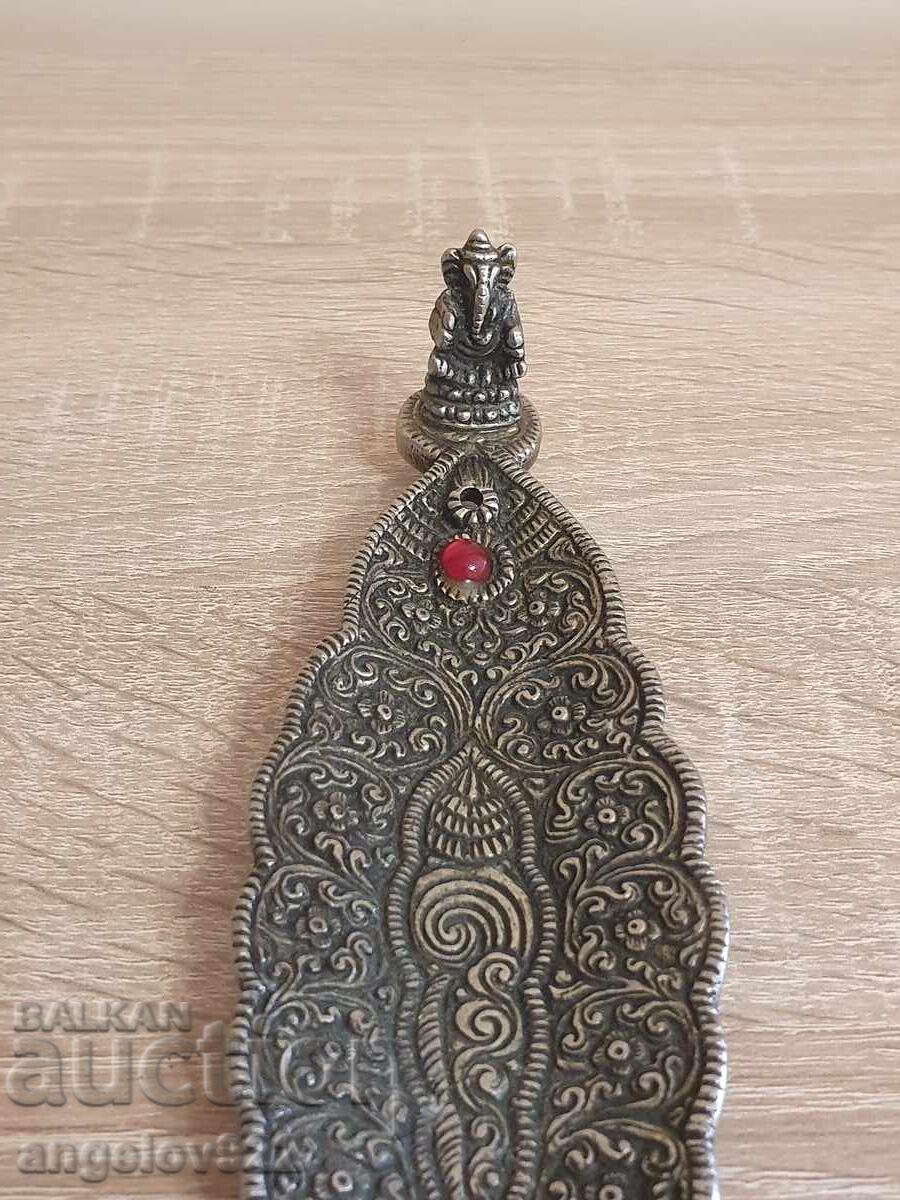 Delivery of Vintage metal incense stick holder!!!