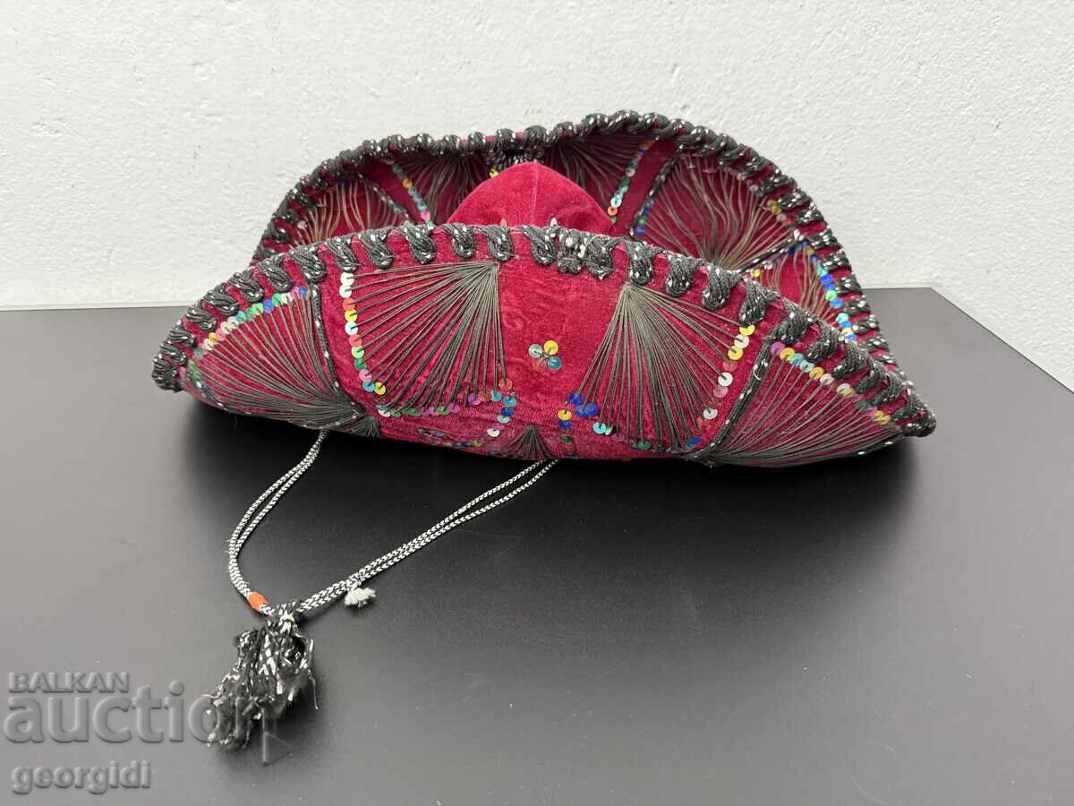 Auction  Richly decorated Mexican sombrero. No. 7666