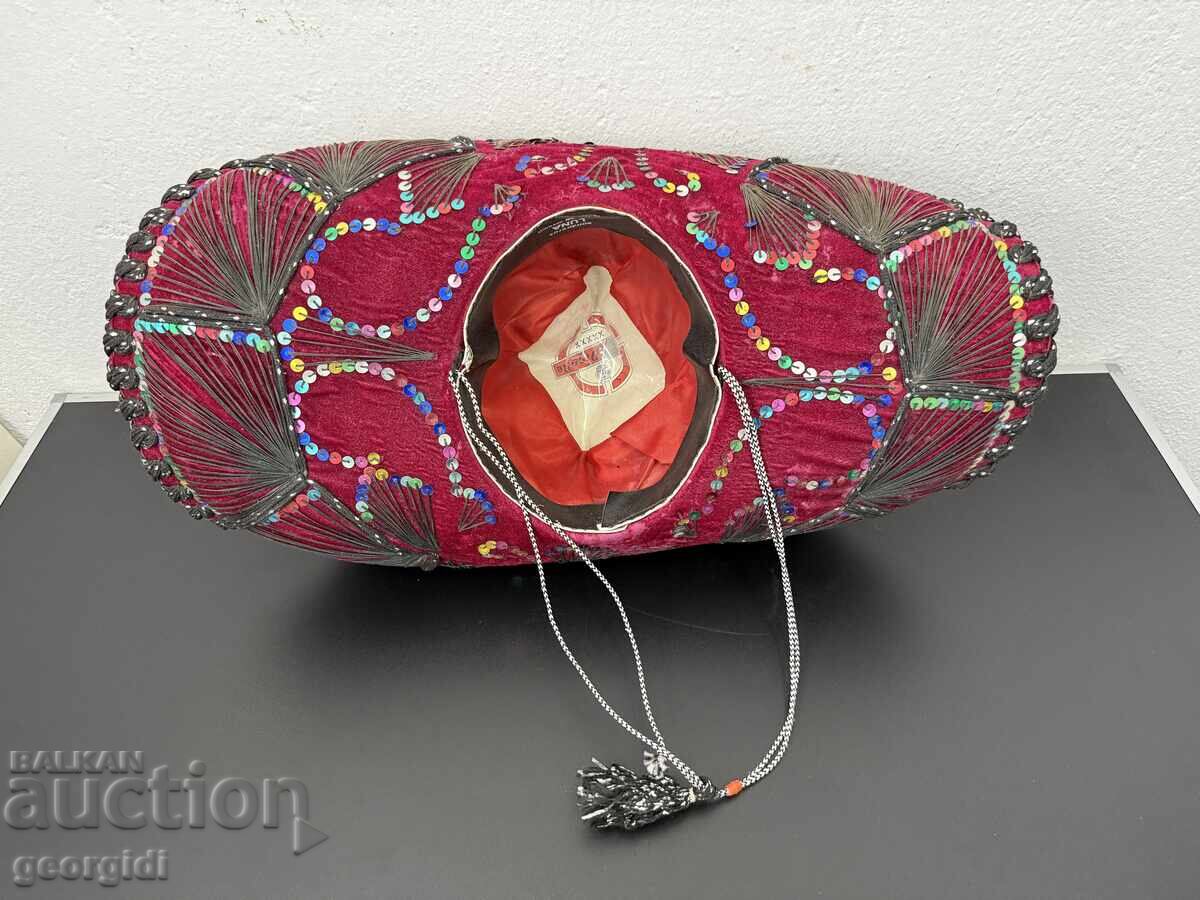 Richly decorated Mexican sombrero. No. 7666 - 7