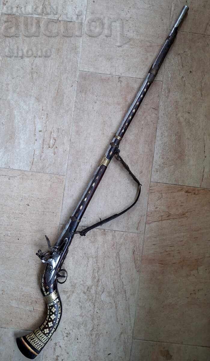 Cannon, cream, shishane, boilie, carnation Cannon, cream, shishane, boilie, carnation