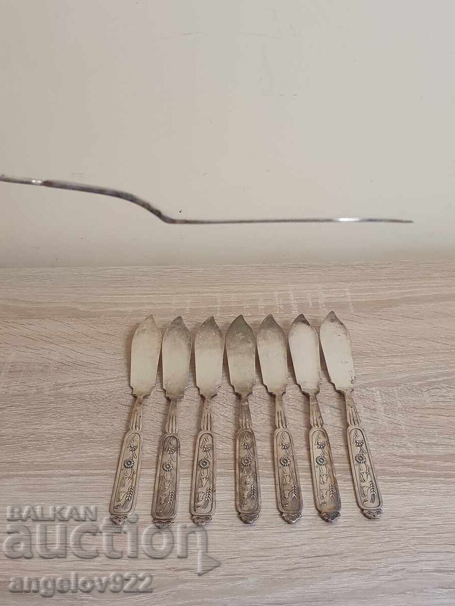 Delivery of 8 EXTRA PRIMA cake knives Delivery of 8 EXTRA PRIMA cake knives