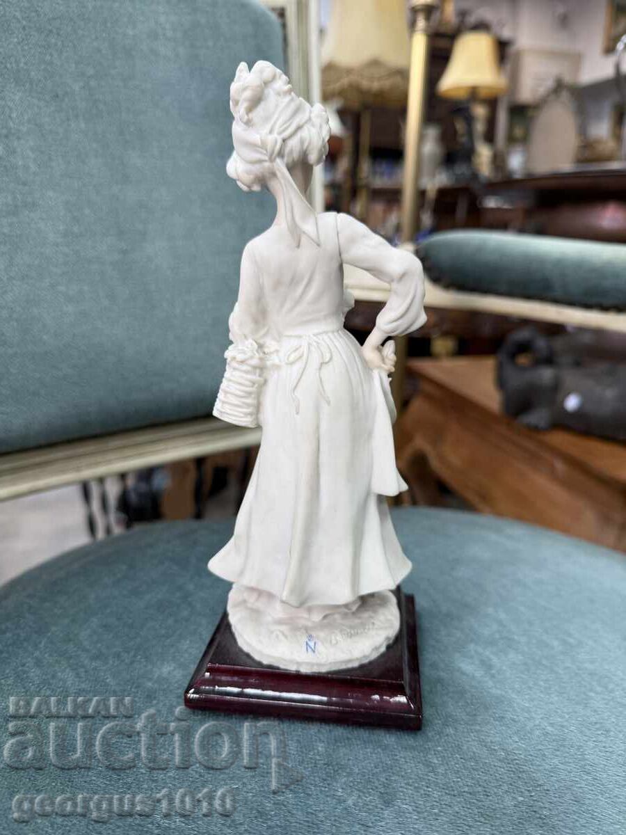 Συλλεκτική φιγούρα Capodimonte Νο. 7657 - 5