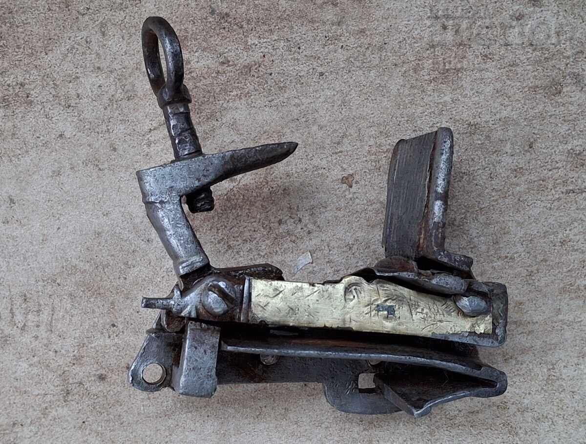 Доставка на Механизъм за пушка, кремаклийка, шишане, бойлия, карамфилка