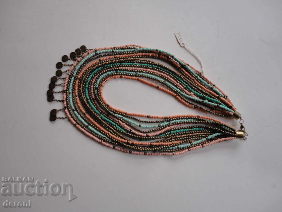 Απίθανο κολιέ με χάντρες 1 - 5 Απίθανο κολιέ με χάντρες 1 - 5