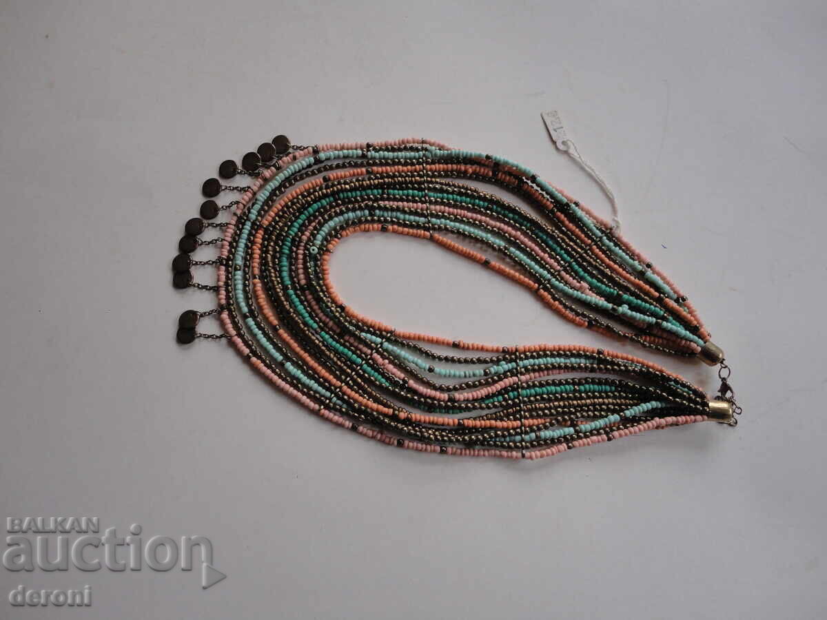 Απίθανο κολιέ με χάντρες 1 - 6 Απίθανο κολιέ με χάντρες 1 - 6