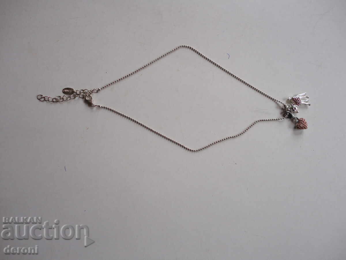 Παράδοση Απίθανο κολιέ μενταγιόν Flame με πέτρες Παράδοση Απίθανο κολιέ μενταγιόν Flame με πέτρες