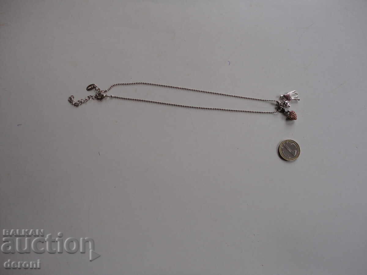 Απίθανο κολιέ μενταγιόν Flame με πέτρες Απίθανο κολιέ μενταγιόν Flame με πέτρες