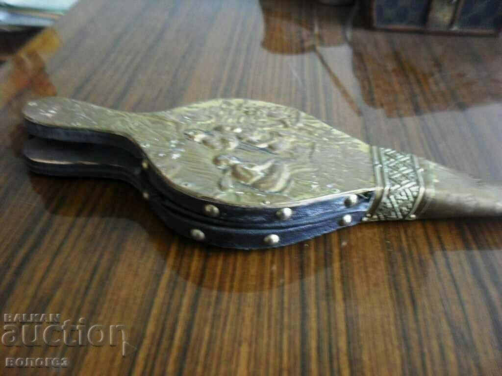 Мех - духало за камина с цена 70.00 лв. | € 35.79