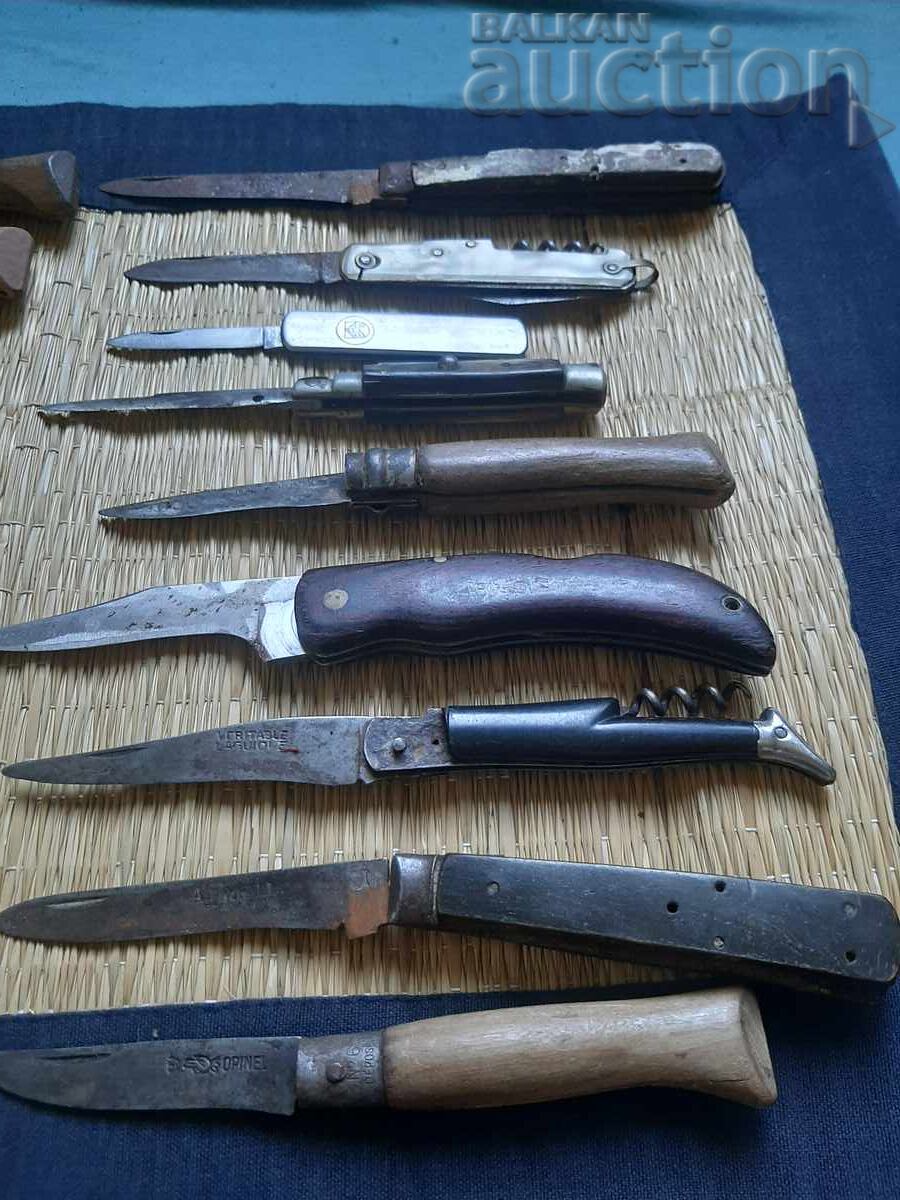 Auction  Lot of razor blades for restoration or parts, razor handle